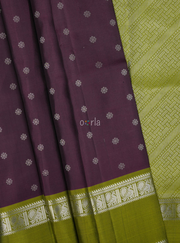 Mughizh - Grape & Tea Green (Kanchi Border) Handloom Soft Silk Saree