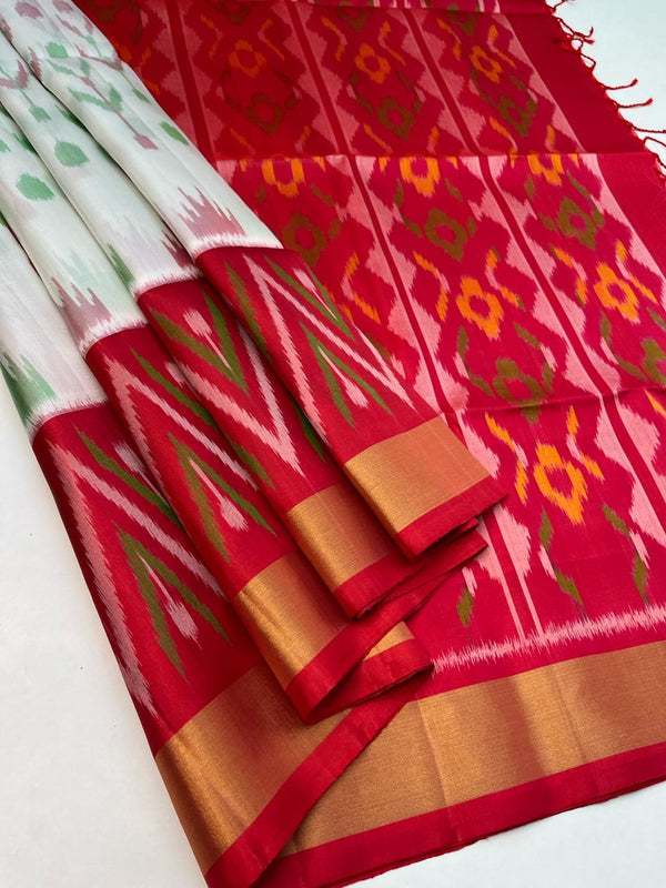 Swarnam -  Heaven White with Red Double Warp Handloom Pochampally Ikkat Deisgn with Tie and Dye Concept Handloom Soft Silk Saree
