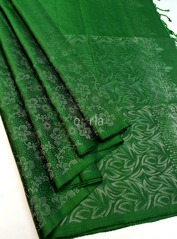 Ezhil - Green Pure Silver Zari with Sleeve Work Handloom Soft Silk Saree