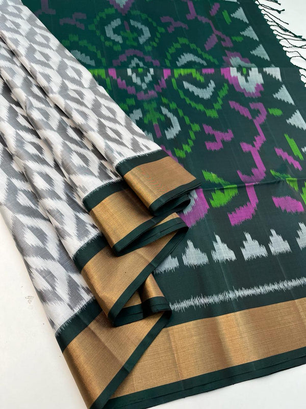 Swarnam -  Heaven White with Dark Green Double Warp Handloom Pochampally Ikkat Deisgn with Tie and Dye Concept Handloom Soft Silk Saree